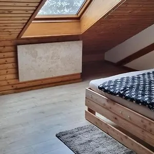 Apartment 3 Zimmer Dachgeschosswohnung