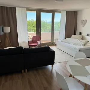 Apartment 1 Mit Balkon Und Kueche