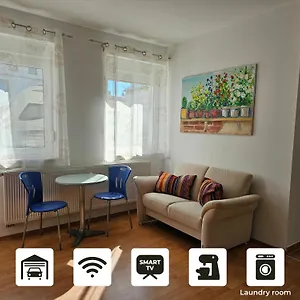 Apartment City-close - King Bed & Free Garage